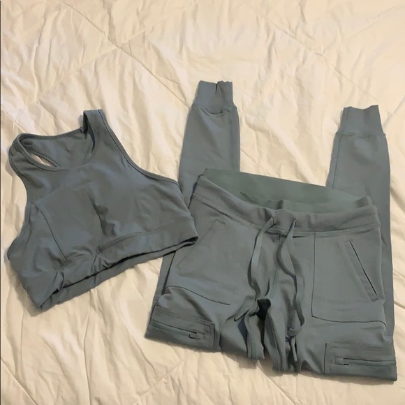 Mono B Pants - Athletic/Workouts set (Leggings/Sports Bra)